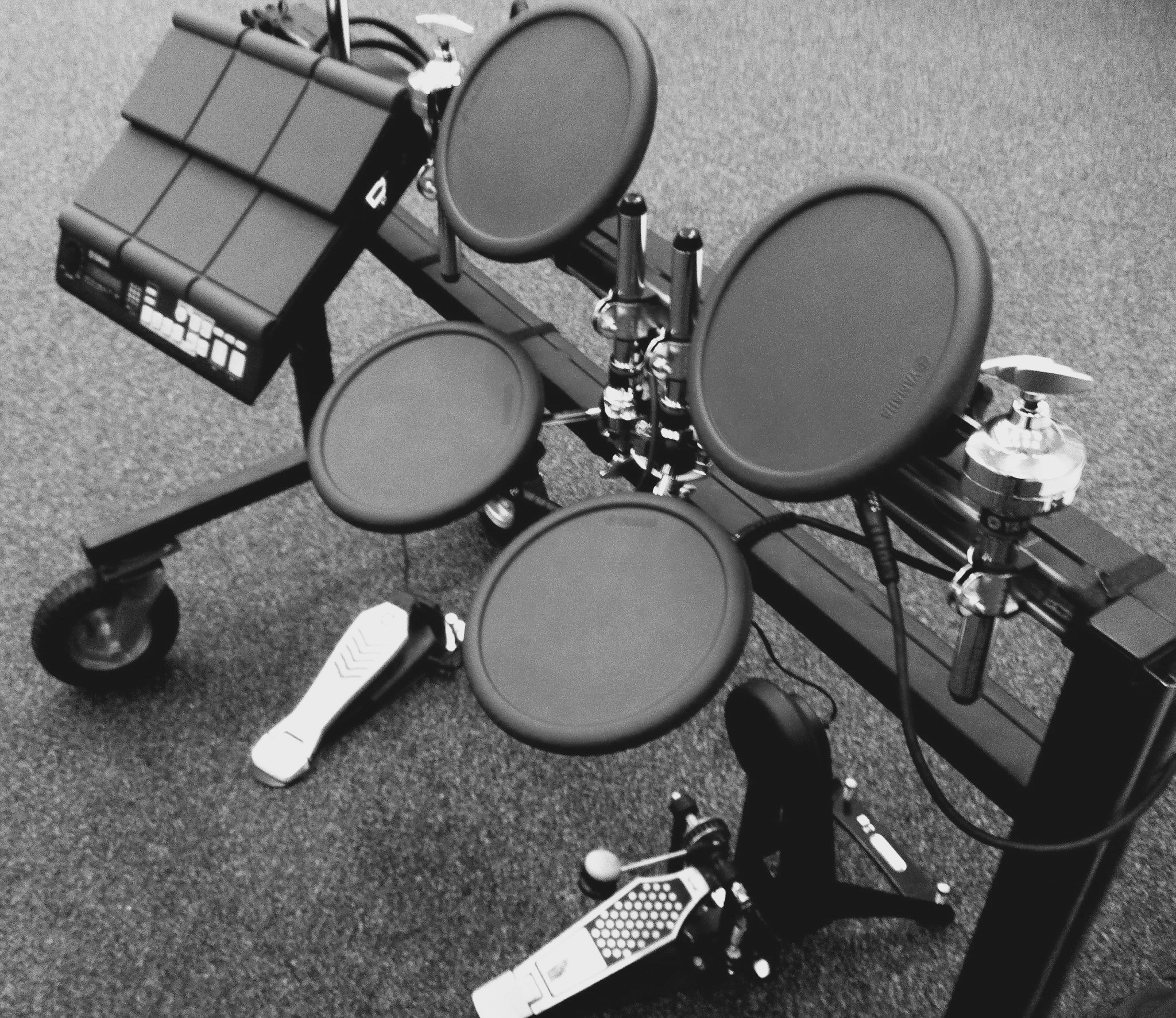 electronic-drums-cart-4